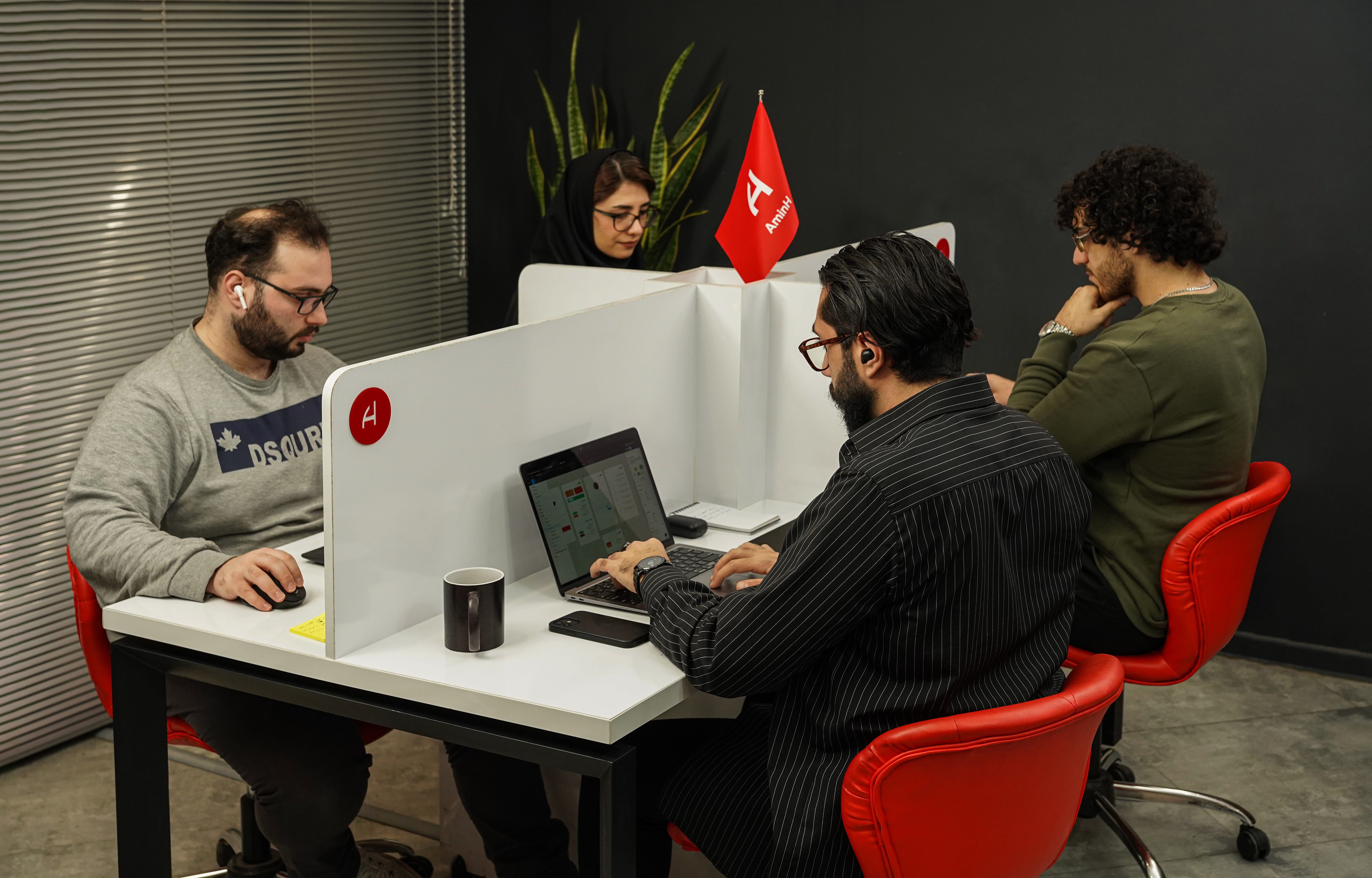 پشتیبانی و توسعه